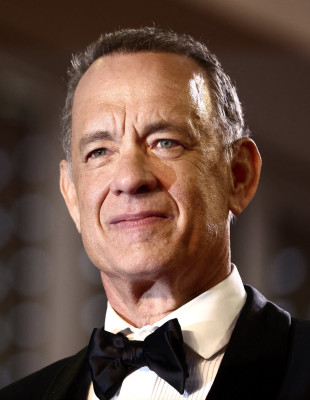 Ο Tom Hanks αποκαλύπτει την άγνωστη ιστορία πίσω από τη ριζική ανατροπή που άλλαξε για πάντα το πρώτο “Toy Story”