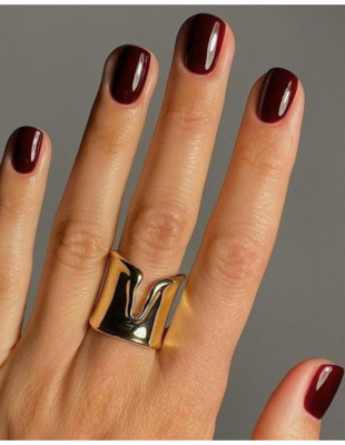 Winter nails report: Ανακαλύψαμε ποιες τάσεις βρίσκονται ήδη στο ραντάρ μας για την πιο γιορτινή σεζόν