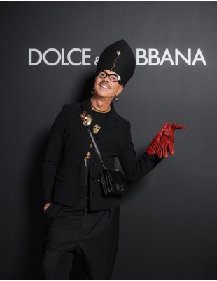 Ο οίκος Dolce & Gabbana παρουσίασε τη νέα Fall/Winter 2025 συλλογή του σε ένα λαμπερό event στο Grigio, στην καρδιά της Θεσσαλονίκης