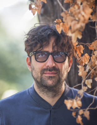 Με αφορμή την εκπροσώπηση της Ελλάδας στα Όσκαρ 2026 με την ταινία 'Arcadia', o Γιώργος Ζώης αποκαλύπτει τα μυστικά της δημιουργίας του