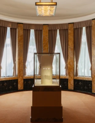 Ο οίκος Van Cleef & Arpels τιμά το Art Déco με μία μοναδική έκθεση στο Τόκιο