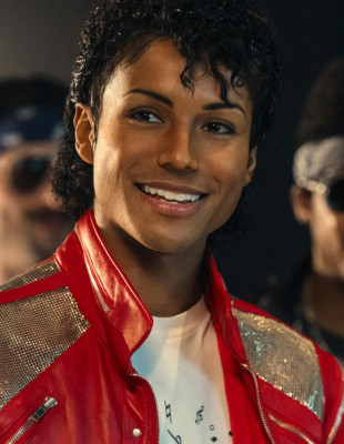 Το πρώτο teaser trailer της επερχόμενης ταινίας αφιερωμένης στη ζωή του Michael Jackson