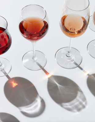 Παγκόσμια Ημέρα Ξινόμαυρου: Τι κάνει αυτή την ποικιλία τόσο ξεχωριστή και ποιοι είναι οι ιδανικοί τρόποι για να την απολαύσουμε; Παγκόσμια Ημέρα Ξινόμαυρου: Τι κάνει αυτή την ποικιλία τόσο ξεχωριστή και ποιοι είναι οι ιδανικοί τρόποι για να την απολαύσουμε;