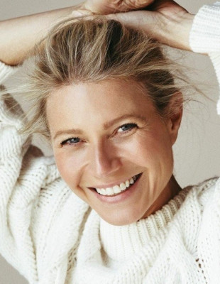 Το 'less is more' αποκτά άλλη διάσταση με αυτό το skincare trend που έχει κερδίσει την προσοχή μας 