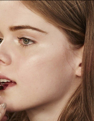 Τα κραγιόν που θα κλέψουν την παράσταση αυτές τις γιορτές 