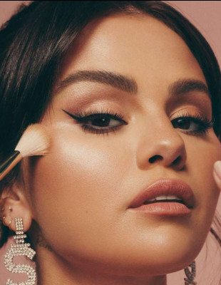 Το μακιγιάζ σας θα είναι πιο εκθαμβωτικό από ποτέ μέσα από αυτές τις 5 εκλεπτυσμένες ιδέες γεμάτες glitter