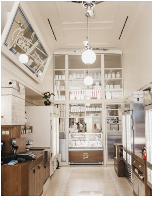 Τα ζαχαροπλαστεία της Θεσσαλονίκης και τα αγαπημένα signature γλυκά τους που επιλέγουμε τα Χριστούγεννα