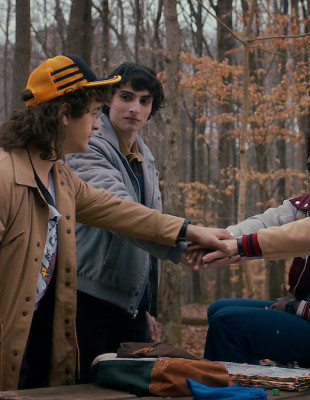 Οι top νέες σειρές που θα απολαύσουμε στο Netflix τον πρώτο μήνα του χρόνου