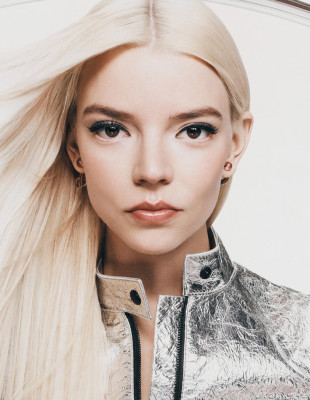 7 κορυφαία beauty trends που καθόρισαν αυτήν τη χρονιά