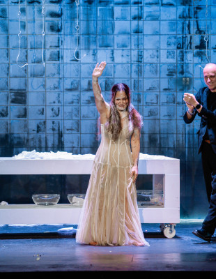 Πηνελόπη Αναστασοπούλου: «Αν “επικίνδυνο” σημαίνει να παίρνεις θέση τότε θέλω να είμαι έτσι»