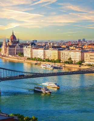 Βιώσαμε τη Χριστουγεννιάτικη μαγεία της Βουδαπέστης και σκιαγραφούμε όσα την κάνουν ξεχωριστή τώρα 