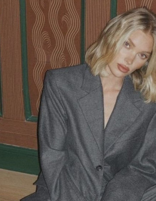 Ένα καλό hair serum είναι απαραίτητο για να αποχαιρετήσετε τη χρονιά με τα πιο λαμπερά μαλλιά 