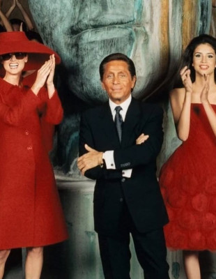 Valentino Garavani: Το GLOW.GR αποχαιρετά τον τελευταίο των μεγάλων μόδιστρων
