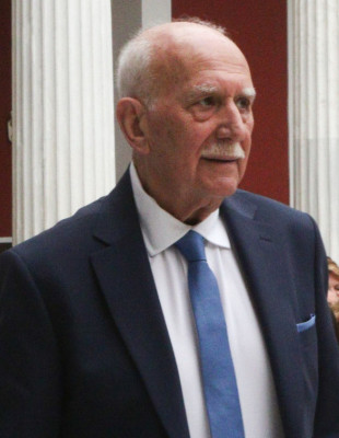 Έφυγε από τη ζωή ο Γιώργος Παπαδάκης σε ηλικία 74 ετών 