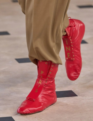 Οι τάσεις στα sneakers που βρίσκονται στα radar μας αυτή τη στιγμή