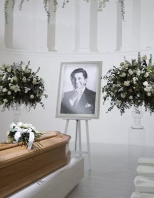 Η Ρώμη και όλος ο κόσμος της μόδας αποχαιρετούν τον θρυλικό couturier, Valentino Garavani