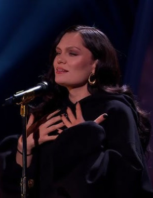 Η Jessie J ερμηνεύει το 'My Way' σε μια μαγική βραδιά