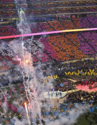 Super Bowl 2026: Το ιστορικό ρεκόρ του Bad Bunny και όσα περιμένουμε στη φετινή διοργάνωση