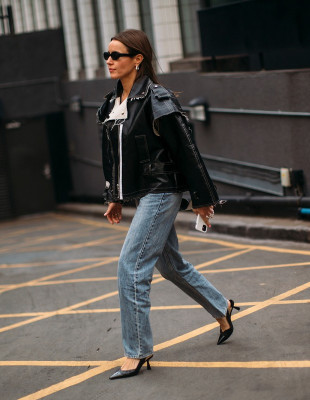 Τα shoe trends του 2026 που θα ταιριάξουν τέλεια με τα τζιν σας