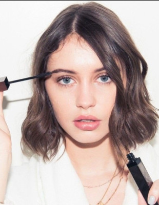 Η ombré τεχνική είναι η μόνη που χρειάζεστε για τις πιο πυκνές και μακριές βλεφαρίδες 