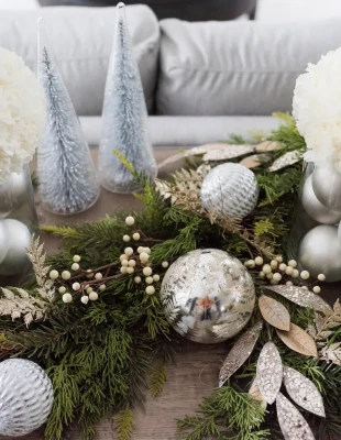 Pro tips για το ξεστόλισμα του δέντρου: Πώς να αποθηκεύσετε τα στολίδια σας χωρίς να καταστραφούν