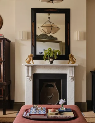 Το αρχοντικό σπίτι στο Λονδίνο που μεταμορφώθηκε σε έναν χώρο όπου αποτυπώνεται η οικογενειακή ζωή