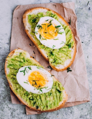 Οι πιο γευστικές συνταγές για Κυριακάτικο brunch με λίγες θερμίδες 