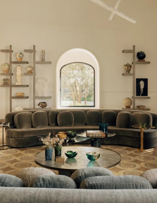 Το σπίτι στο Αμμάν που ανακαινίστηκε συνδυάζοντας τις παραδοσιακές τεχνικές με τη σύγχρονη ζωή