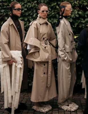 Οι ολοκαίνουριες τάσεις στις καμπαρντίνες για τη φετινή άνοιξη