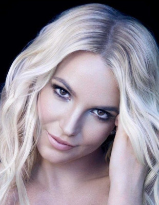 Γιατί η Britney Spears πούλησε τα δικαιώματα των κομματιών της;