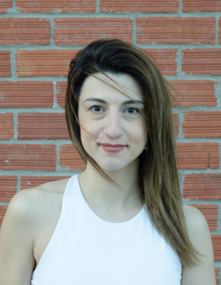 SKG Stories: Η Άννα Μαρία Γάτου, πρωταγωνιστεί στην παράσταση “The Effect”, το βραβευμένο έργο της Βρετανίδας Lucy Prebble με επίκεντρο την ψυχική υγεία και τον έρωτα