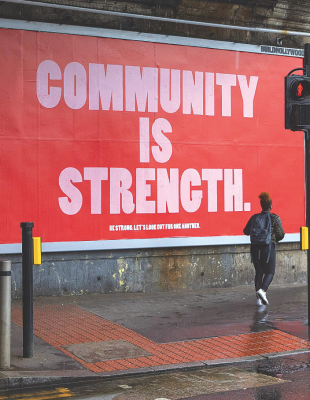 The Year of Giving Back: Στρέφουμε το βλέμμα εκεί όπου υπάρχει ουσία και φωτίζουμε τη δύναμη της κοινωνικής συνεισφοράς