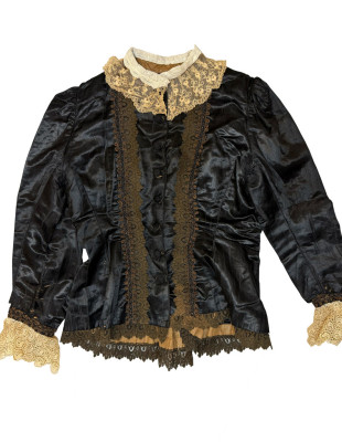 Όταν ένα νυφικό ζακέτο του 1893 υφαίνει ξανά τη μνήμη της Νάξου