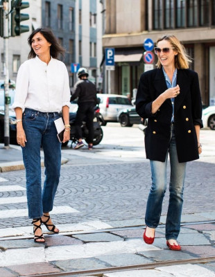 Τα outfit jeans που επιλέγουν οι Γαλλίδες την άνοιξη στο repeat