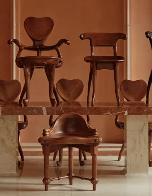 Τώρα μπορείτε να αποκτήσετε τα αυθεντικά σχέδια επίπλων του θρυλικού αρχιτέκτονα Antoni Gaudí