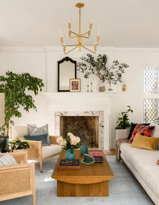 Οι ινδικές επιρροές αναζωογονούν ένα σπίτι του 1915 στην Καλιφόρνια