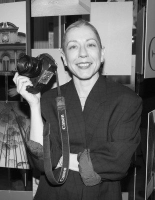 SKG Stories: Η Ιωάννα Χατζηανδρέου δίνει τον δικό της ορισμό στη Φωτογραφία, μιλά για την εμπειρία της στα περιοδικά και για την πόλη από την οποία ξεκίνησαν όλα