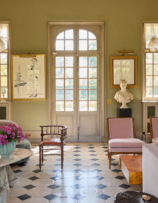 Ένα γαλλικό château στη Νορμανδία όπου το disco chic συναντά τον σύγχρονο σχεδιασμό