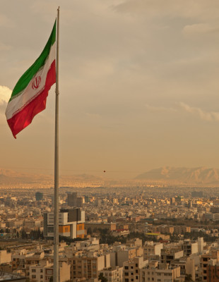 Μέση Ανατολή: Πολλαπλές συγκρούσεις από το Ιράν έως το Ντουμπάι και συνεχής ανησυχία για την επόμενη μέρα