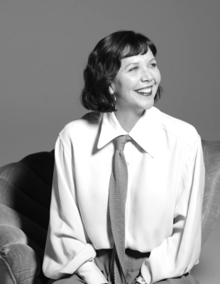 Η Maggie Gyllenhaal μαντεύει και μιλάει για τα τραγούδια που τη διαμόρφωσαν