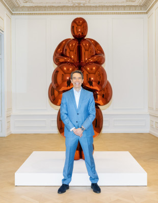 Jeff Koons: «Αφροδίτη» του Lespugue - Όσα μοιράστηκε ο κορυφαίος καλλιτέχνης στο κοινό λίγο πριν τα εγκαίνια της έκθεσής του στο Μουσείο Κυκλαδικής Τέχνης