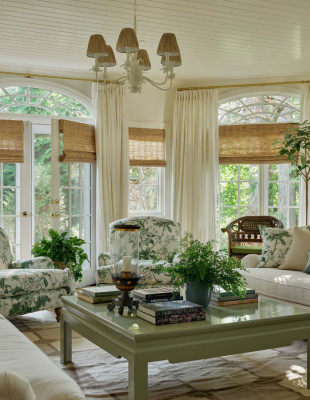 Spring has Sprung: 5 φανταστικές κατοικίες που μας εμπνέουν με την κομψή ανοιξιάτικη διακόσμησή τους