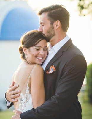 Το photography studio στη Θεσσαλονίκη που προσεγγίζει τη φωτογραφία γάμου και βάπτισης με τον πιο διαχρονικό αλλά και updated τρόπο