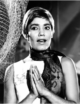 Το τελευταίο χειροκρότημα μιας αιώνιας φωνής: Πώς η Μαρινέλλα πέρασε στο πάνθεον της μουσικής κι έγραψε ιστορία με χρυσά γράμματα