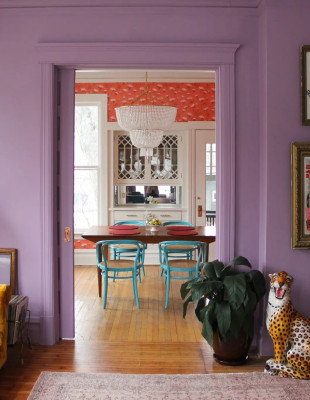 Peek-a-boo paint theory: Η διακοσμητική τάση που φέρνει το χρώμα σε απρόσμενα σημεία