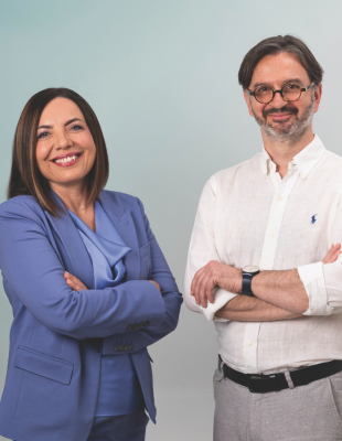 21 χρόνια τώρα, η Embryolab Fertility Clinic γράφει ιστορία στον χώρο της υποβοηθούμενης αναπαραγωγής, με επίκεντρο την επιστήμη, την καινοτομία και πάνω απ’ όλα τον άνθρωπο