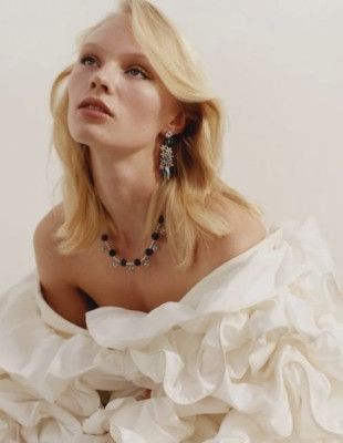 New hair trend alert: Η απόχρωση που θα σας κάνει να θέλετε να δοκιμάσετε το ξανθό