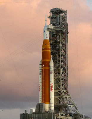 Artemis II: Η επιστροφή της ανθρωπότητας στη Σελήνη γίνεται ξανά πραγματικότητα