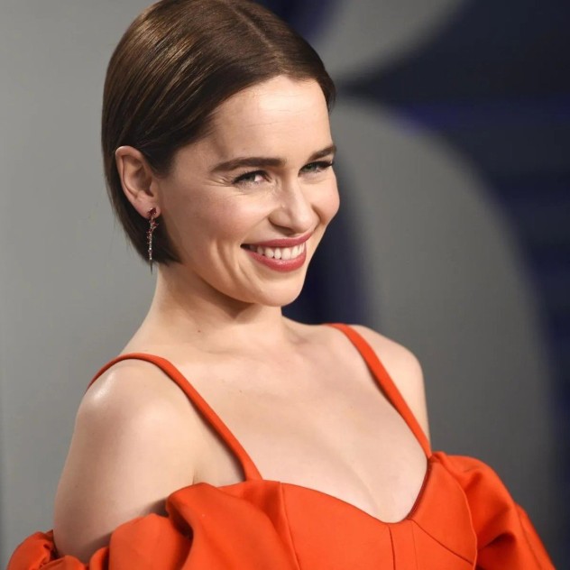 Emilia Clarke: Αυτές είναι οι καλύτερες red carpet εμφανίσεις της ηθοποιού 