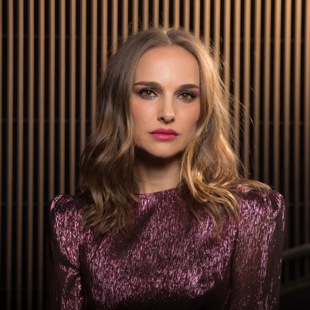 Η Natalie Portman μιλά για τη ζωή της στο Παρίσι 